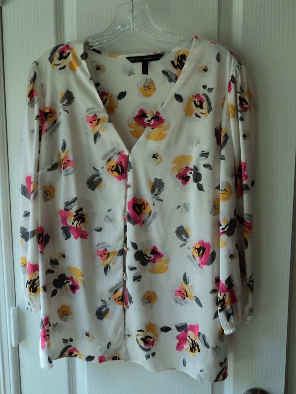 Women's LS ButtonUp Multi-Colored Blouse